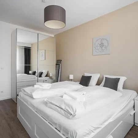 Corvizo With Balcony Apartament