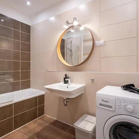 Corvizo With Balcony * Budapest