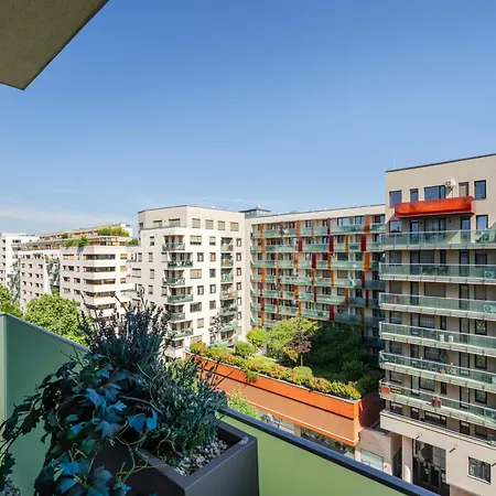 Apartament Corvizo With Balcony *